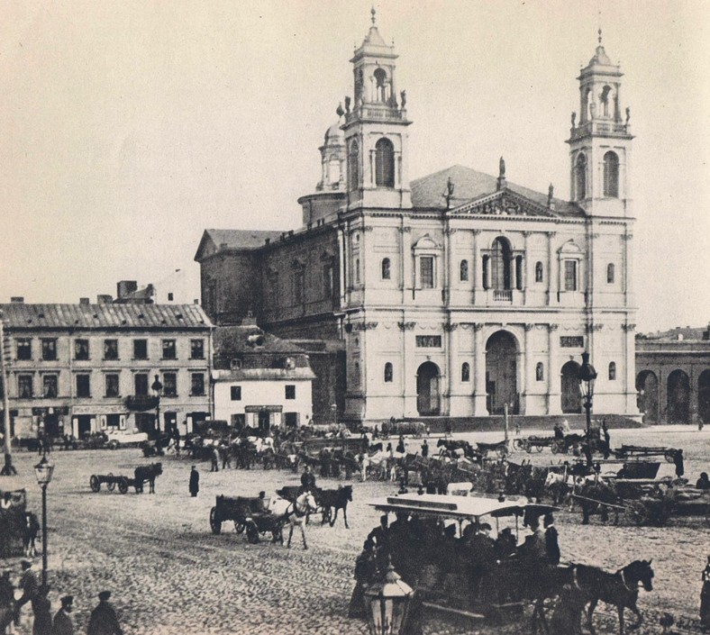 Plac Grzybowski. To tam 13 listopada 1904 roku doszło do pierwszego zbrojnego starcia PPS z kozakami