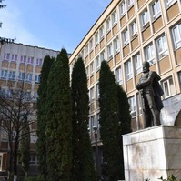 Kizuhant egy iskola 4. emeletéről egy kilencedikes diák