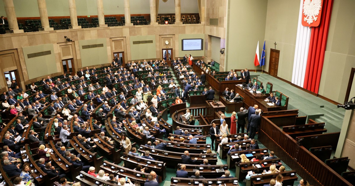 Tyle kosztują nas loty posłów. Rekordziści z opozycji