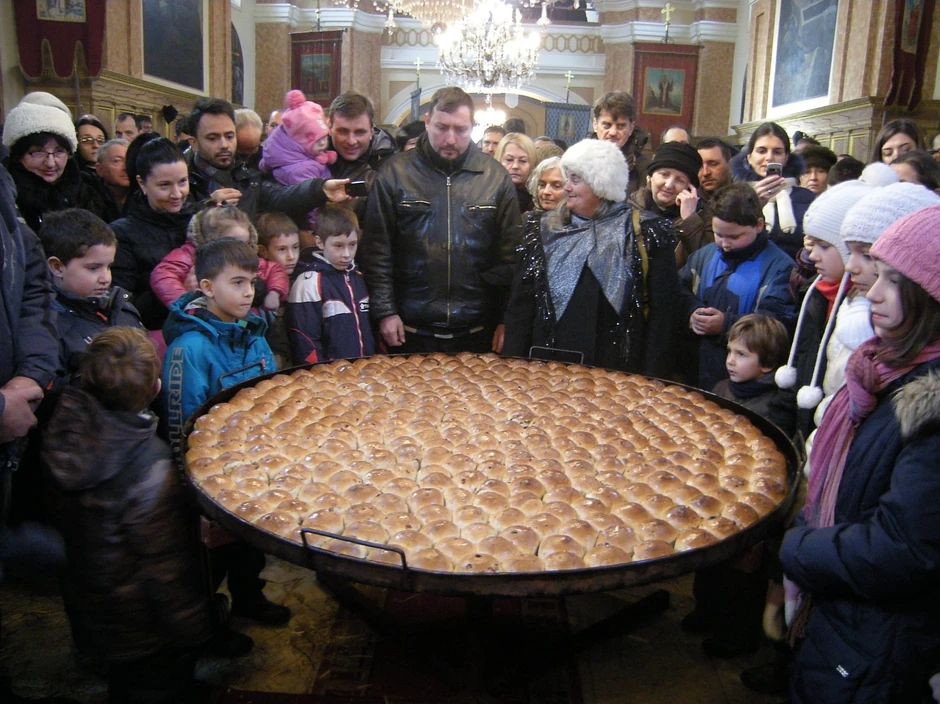 Džinovska česnica pre lomljenja