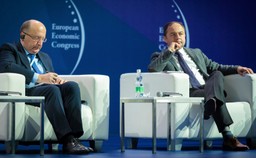 Szymański: KE nie może oczekiwać, że będzie wyłączona spod politycznej oceny