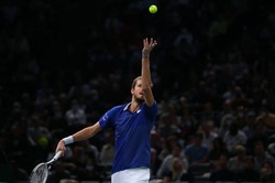 Miedwiediew rywalem Djokovica w finale turnieju w Paryżu