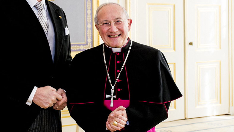 Arcybiskup Aldo Cavalli na zdjęciu z 2015 r.