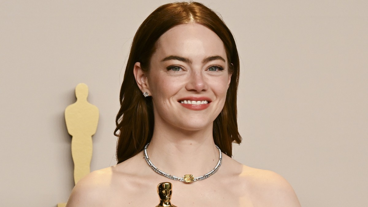 Ryan Gosling miatt Emma Stone szakadt ruhában vette át az Oscar-díját – videó