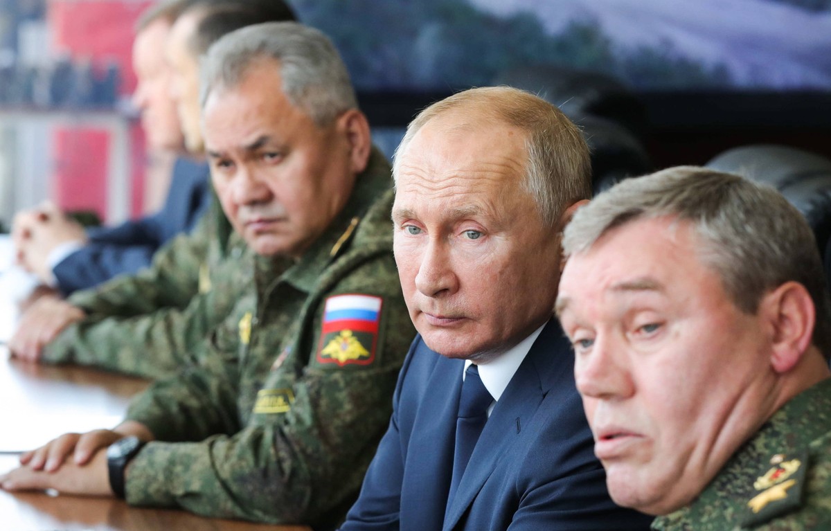 Siergiej Szojgu, Władimir Putin i Walerij Gierasimow