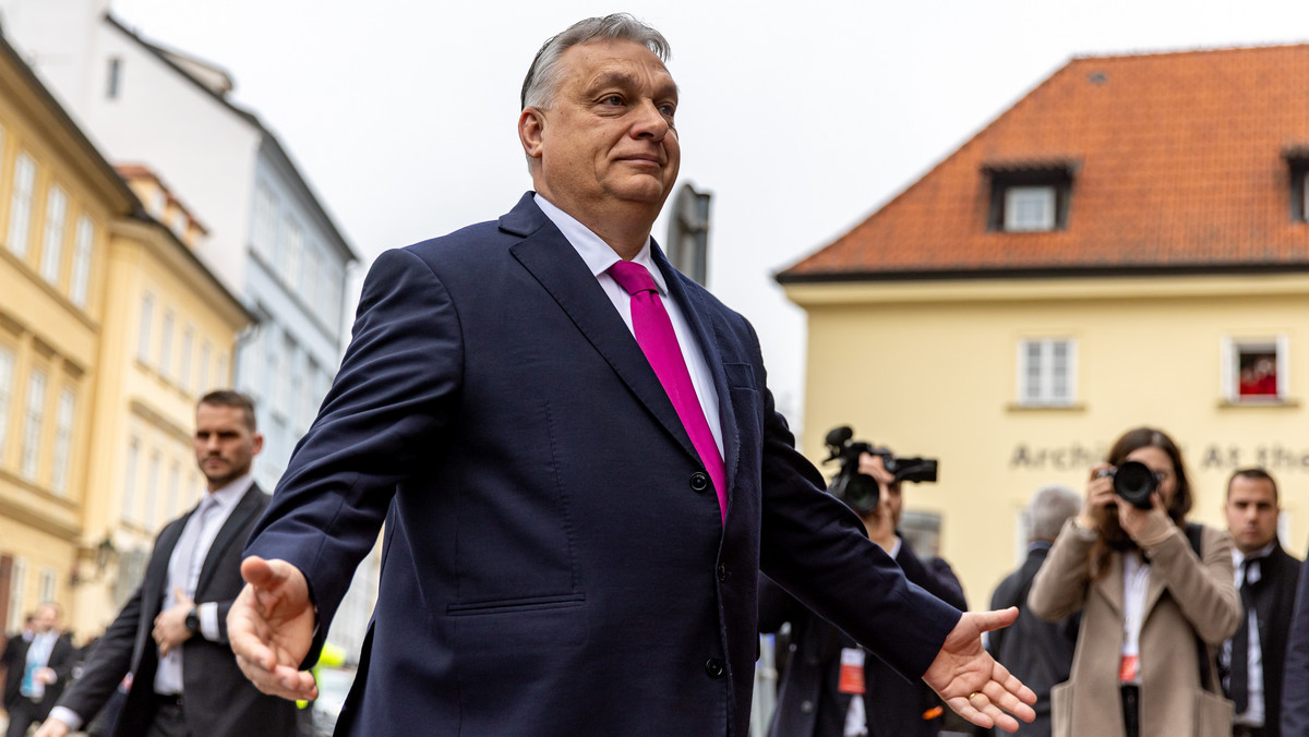 Tak Czesi przywitali premierów Węgier i Słowacji. Ostre hasła na transparentach