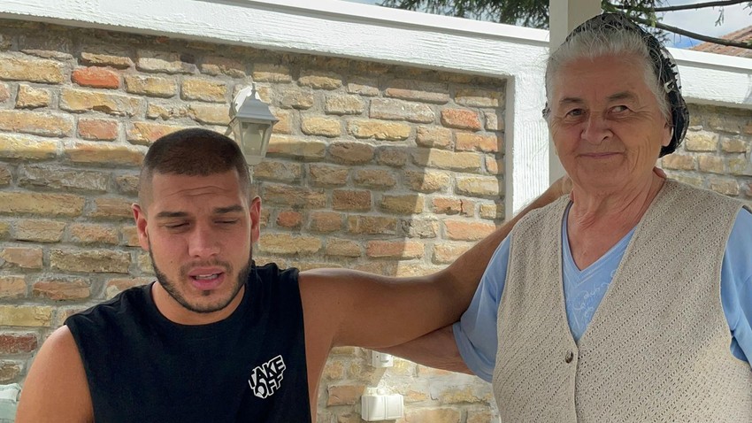 Dejan Dragojević sa bakom