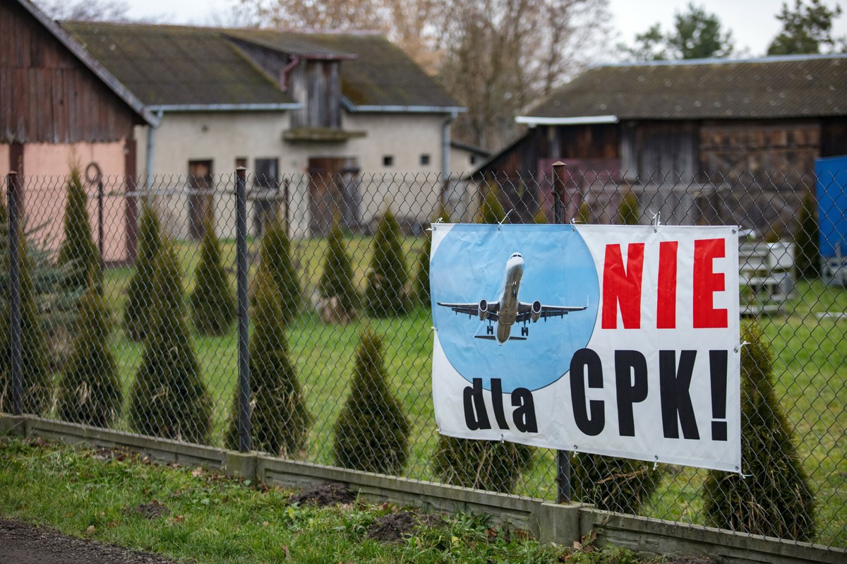 Wokół CPK wybrali Nawrockiego. Miażdżąca przewaga