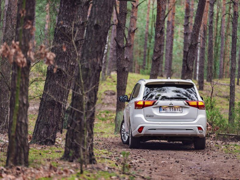 Mitsubishi Outlander PHEV - test ładowania