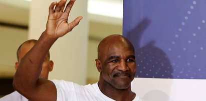 Holyfield chce ćwierć miliona dolarów