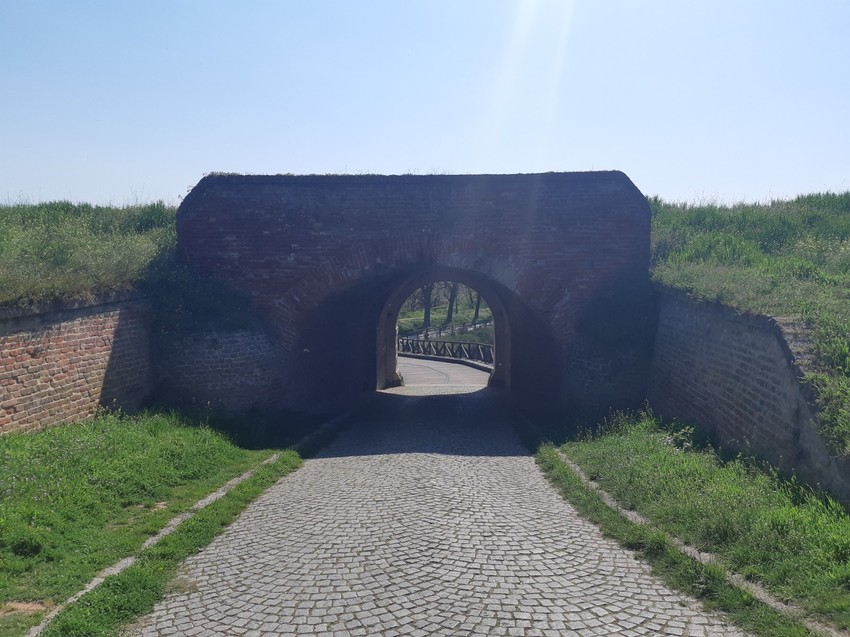 Opasne zidine tvrđave