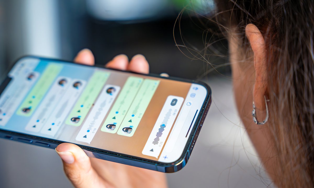 WhatsApp wprowadza dodatkową ochronę czatów. Jak działa funkcja blokowania rozmów?