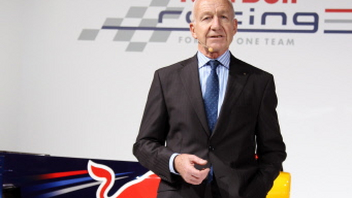 Zespół Red Bull Racing przedłużył kontrakt ze swoim dostawcą jednostek napędowych - firmą Renault aż o pięć sezonów - informuje oficjalna strona teamu.