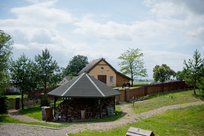 Ostatnie gniazdo Jana Nowickiego. Dużo zdjęć jego domu