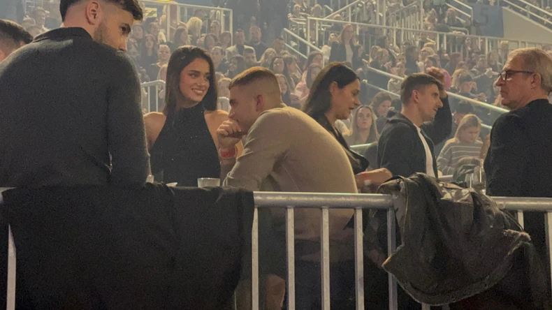 Ćerka Saše Matića na koncertu