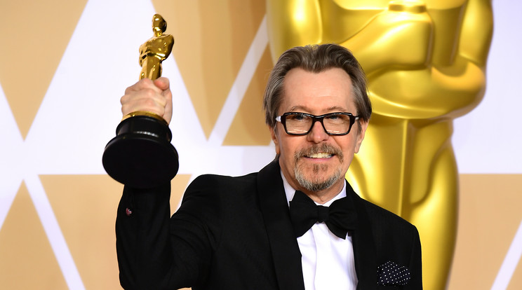 Gary Oldman 2017-ben kapta meg a megérdemelt Oscar-díjat A legsötétebb óra című filmért. /Fotó: Northfoto