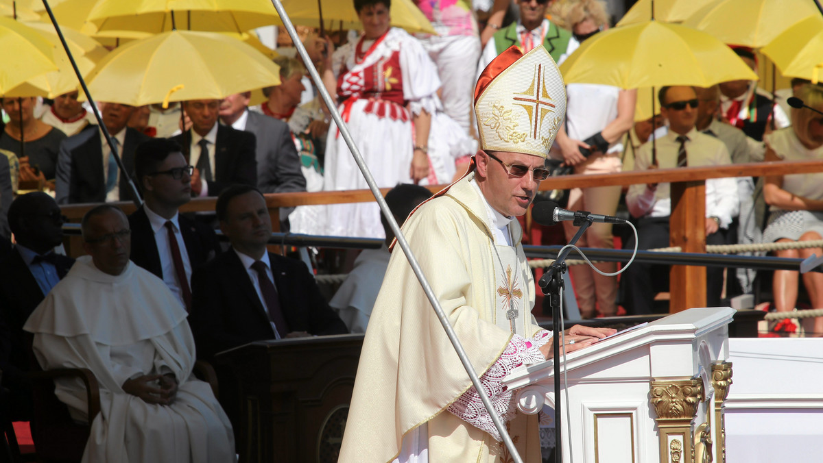 Do dawania chrześcijańskiego świadectwa w codziennym życiu zachęcał wiernych na Jasnej Górze prymas Polski abp Wojciech Polak. W homilii wygłoszonej w dniu święta Przemienienia Pańskiego hierarcha mówił m.in. o potrzebie życia w świetle, pochodzącym od Boga.