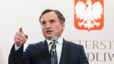 Nie zapłacił 500 zł, ma do spłaty blisko 112 tys. zł. Ziobro interweniuje w SN