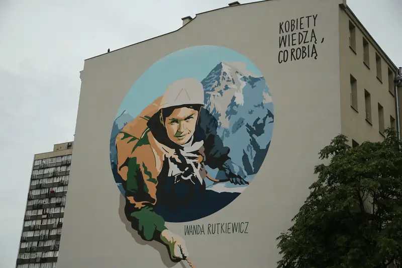 Wanda Rutkiewicz - wrocławski mural / East News / Tomasz Ho