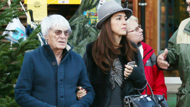 Bernie Ecclestone ze swoją 50 lat młodszą żoną na spacerze