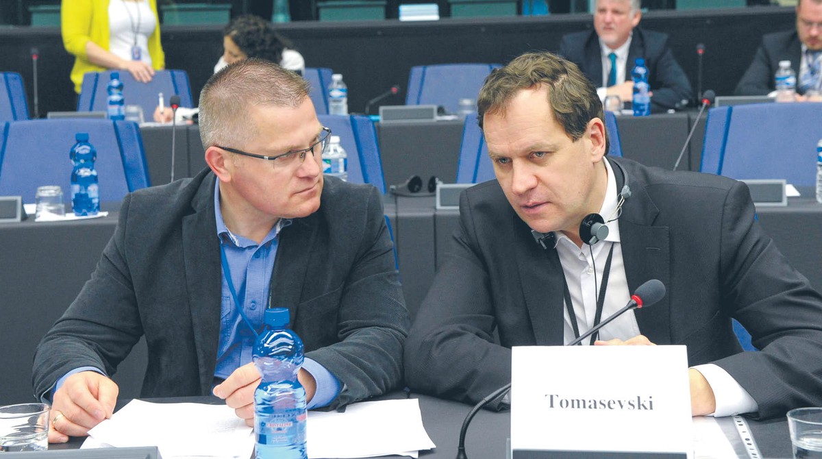 Program AWPL, której liderem jest Waldemar Tomaszewski, to kalka programu PiS