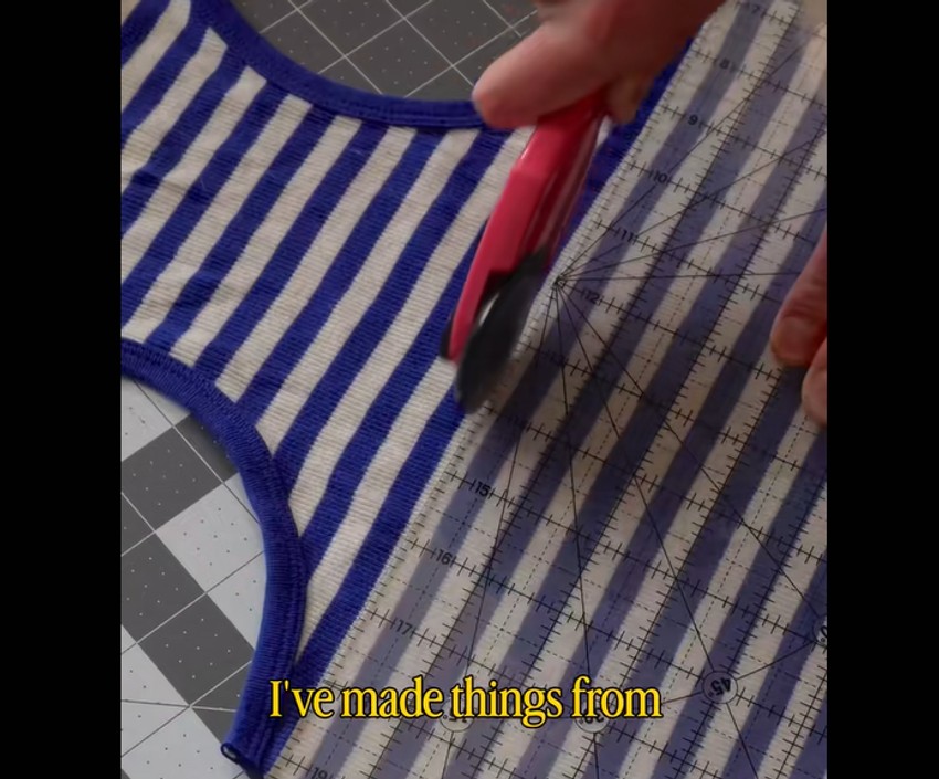 Dizajner pravi jaknu od stare garderobe