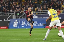 Kamil Grosicki show! Pogoń nie składa broni w walce o podium