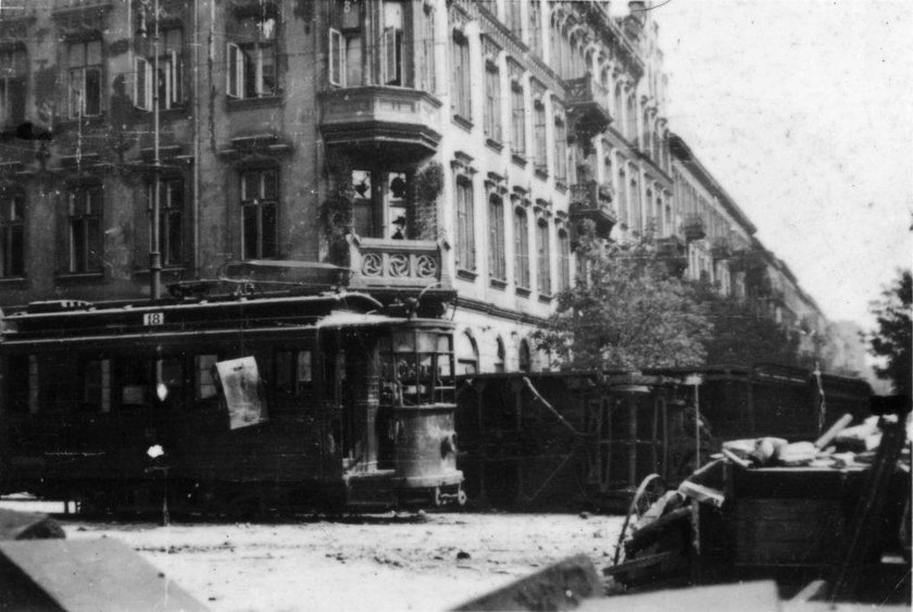 Tramwaje na barykadach