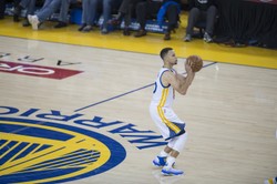 Liga NBA: Stephen Curry udawał dostawcę pizzy