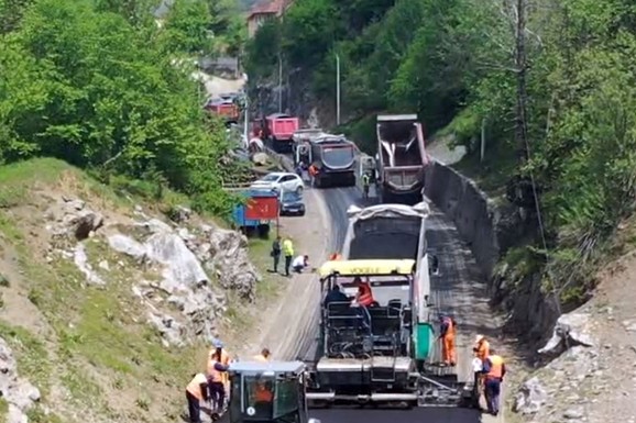 SUTRA POTPUNA OBUSTAVA SAOBRAĆAJA PREMA GRANICI SA CRNOM GOROM! Evo kuda će se preusmeravati saobraćaj