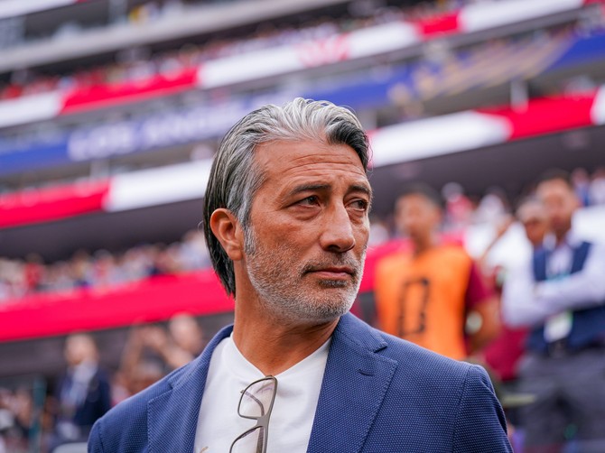 Selektor švajcarske reprezentacije osvojio žene izgledom