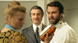 Trudny QUIZ. Dopasuj cytat do postaci z kultowego serialu z PRL. Za 12/12 bijemy brawo!