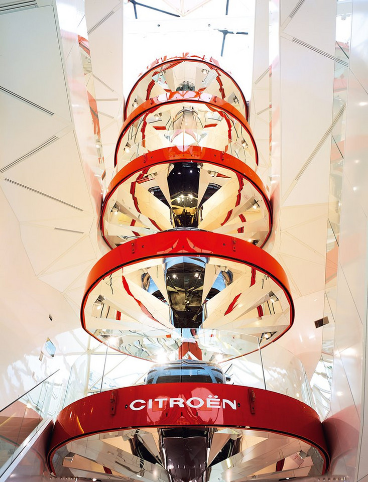 Citroen C42: nowy reprezentacyjny salon w Paryżu