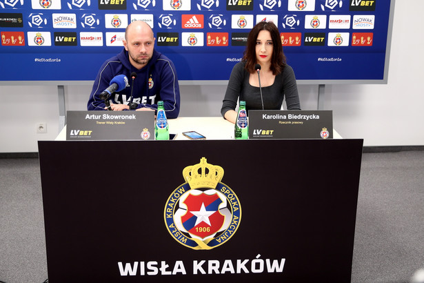 Ekstraklasa: Trener ostatniej w tabeli Wisły twierdzi, że czas działa na korzyść jego zespołu