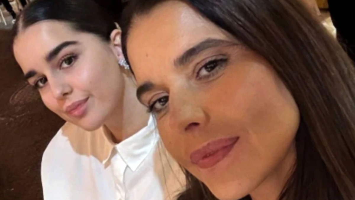 MILICA MITROVIĆ DOBILA POSEBNA POKLON OD ĆERKE ZA DAN MAJKI Andrea je gestom ostavila bez teksta: Sve javno objavila