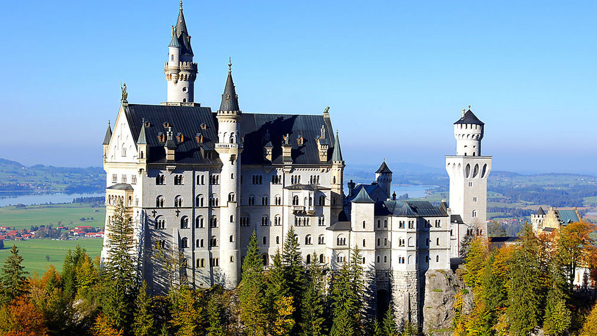 Wizerunek tego zamku znają setki milionów ludzi na całym świecie. Szczególnie dobrze kojarzą go dzieci, głównie z czołówek kreskówek Walta Disneya.