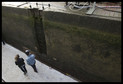 Spuścili wodę z historycznej śluzy na Kanale Regenta w Londynie