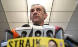 Prezes ZNP: Mamy w ręku potężny oręż, jakim jest promocja uczniów