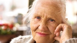 rekordowy dodatek dla seniorów od 1 marca 2026. te roczniki mogą liczyć na kilka tysięcy złotych co miesiąc