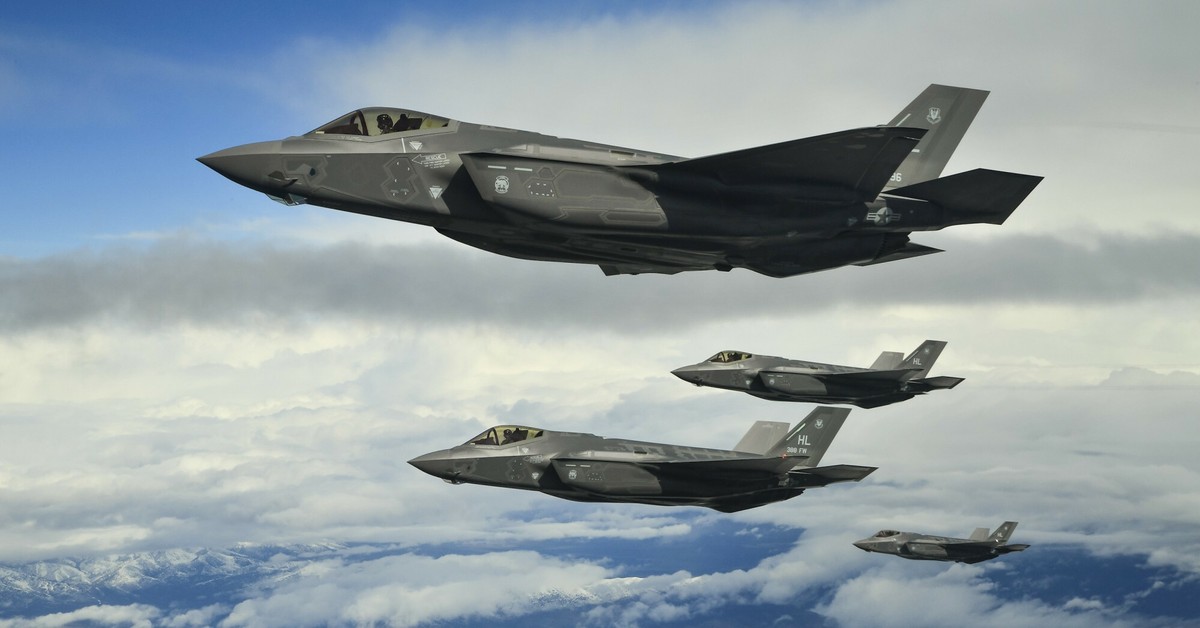 USA przerzucają myśliwce na wyspę. Widmo inwazji wisi nad krajem