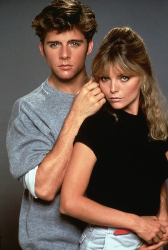 Michelle Pfeiffer i Maxwell Caulfield w filmie 'Grease 2'