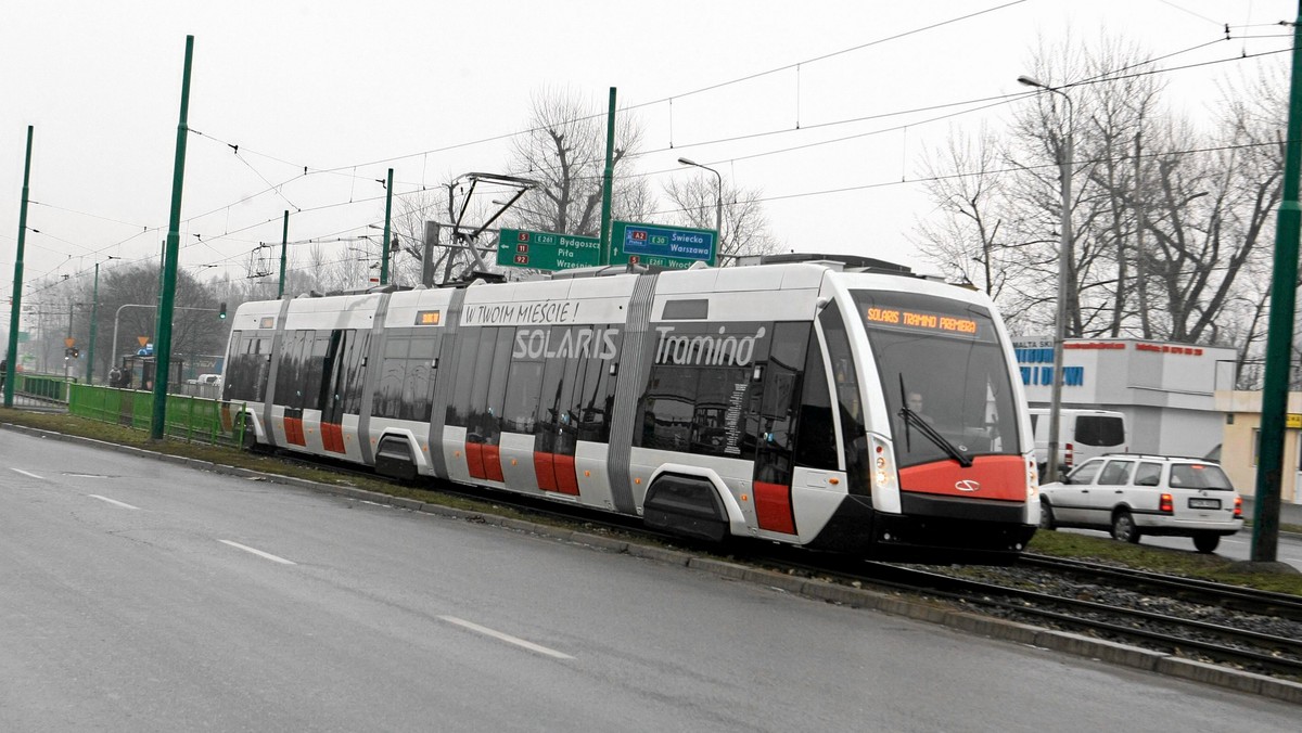 W środę, 15 sierpnia, komunikacja miejska w Poznaniu kursować będzie ze świątecznym rozkładem jazdy, z ograniczeniem w komunikacji nocnej - informuje portal mmpoznan.pl.