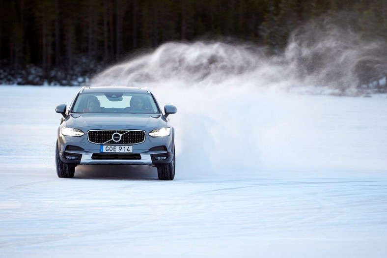 Volvo V90 Cross Country