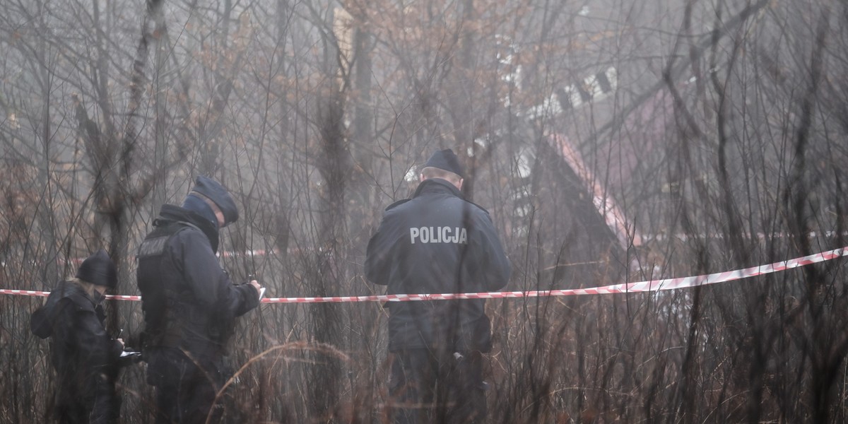 Katastrofę helikoptera przeżyły dwie osoby, Pilot i przedsiębiorca Karol Kania zginęli. 