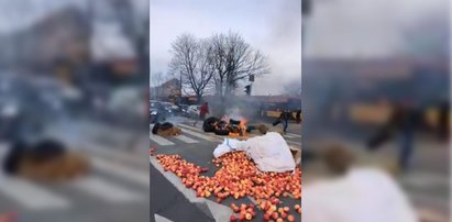 Martwe świnie i spalone opony w centrum Warszawy. Miasto sparaliżowane