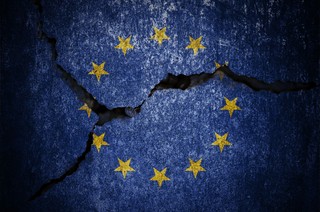 „Kłamstwo założycielskie” UE? Sędzia Szydłowski o tym, jak przemycono odrzuconą 'Konstytucję dla Europy'