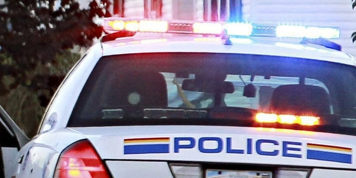 Kanadyjski Rambo morduje policjantów