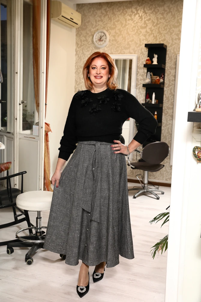 Džemper, suknja, cipele „Reserved“