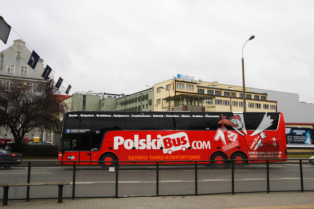 Śmierć kierowcy samochodu w zderzeniu z PolskimBusem