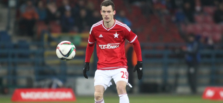Ekstraklasa: Mączyński już po artroskopii kolana. Za pięć tygodni wróci do treningów